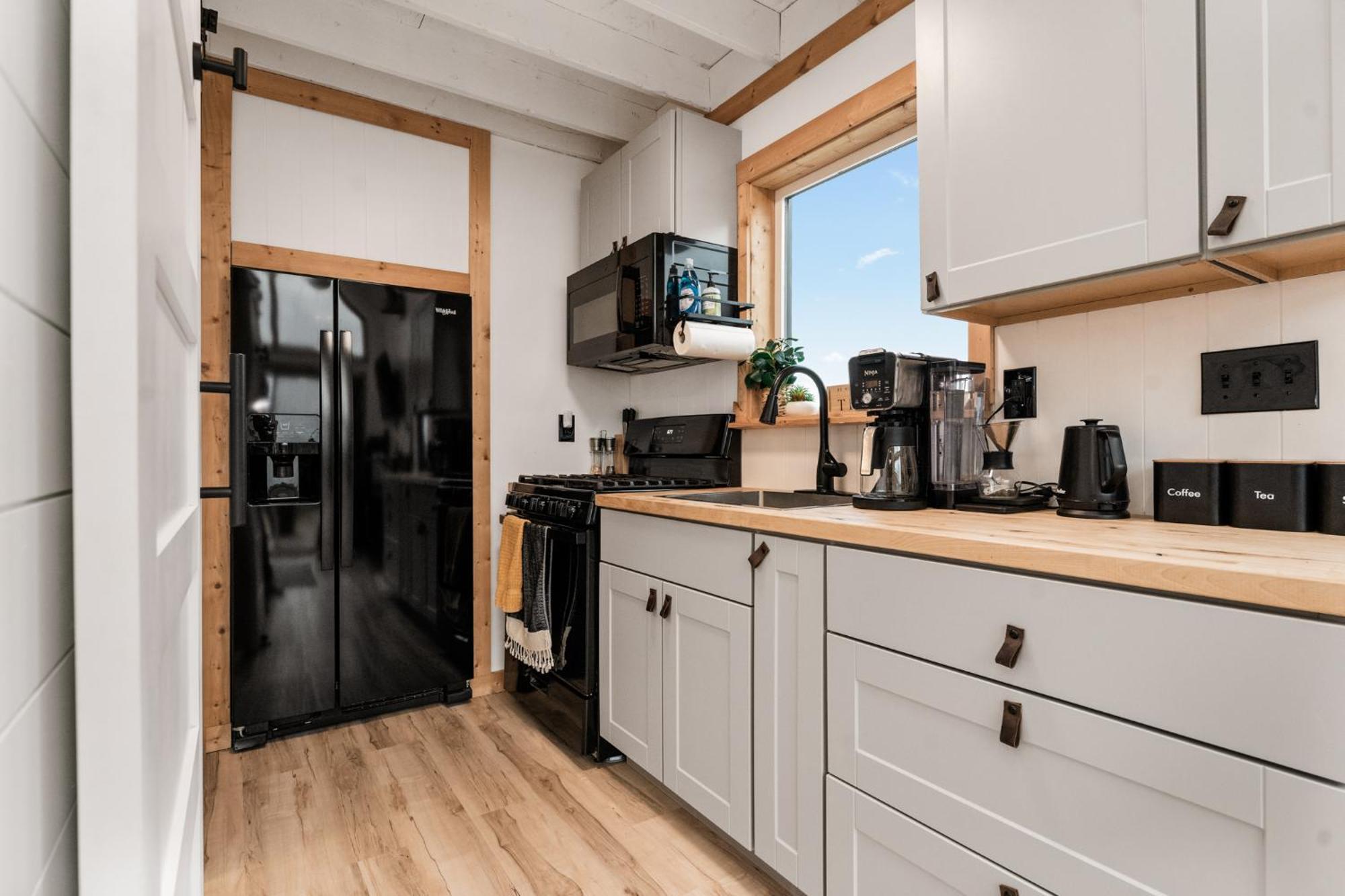 Modern Tiny Cabin, With Hot Tub In Choteau Mt ภายนอก รูปภาพ